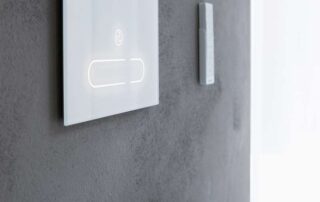 Elektronische WC-Betätigungsplatten sorgen dank Infrarotsender für zusätzliche Sicherheit und maximale Hygiene.